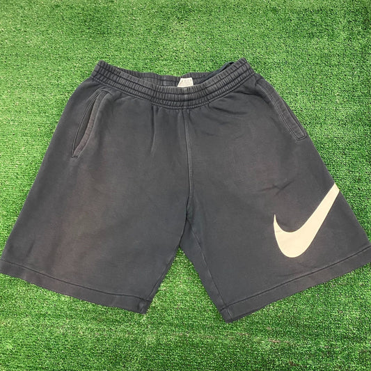 Nike Basic Sportswear Club Shorts